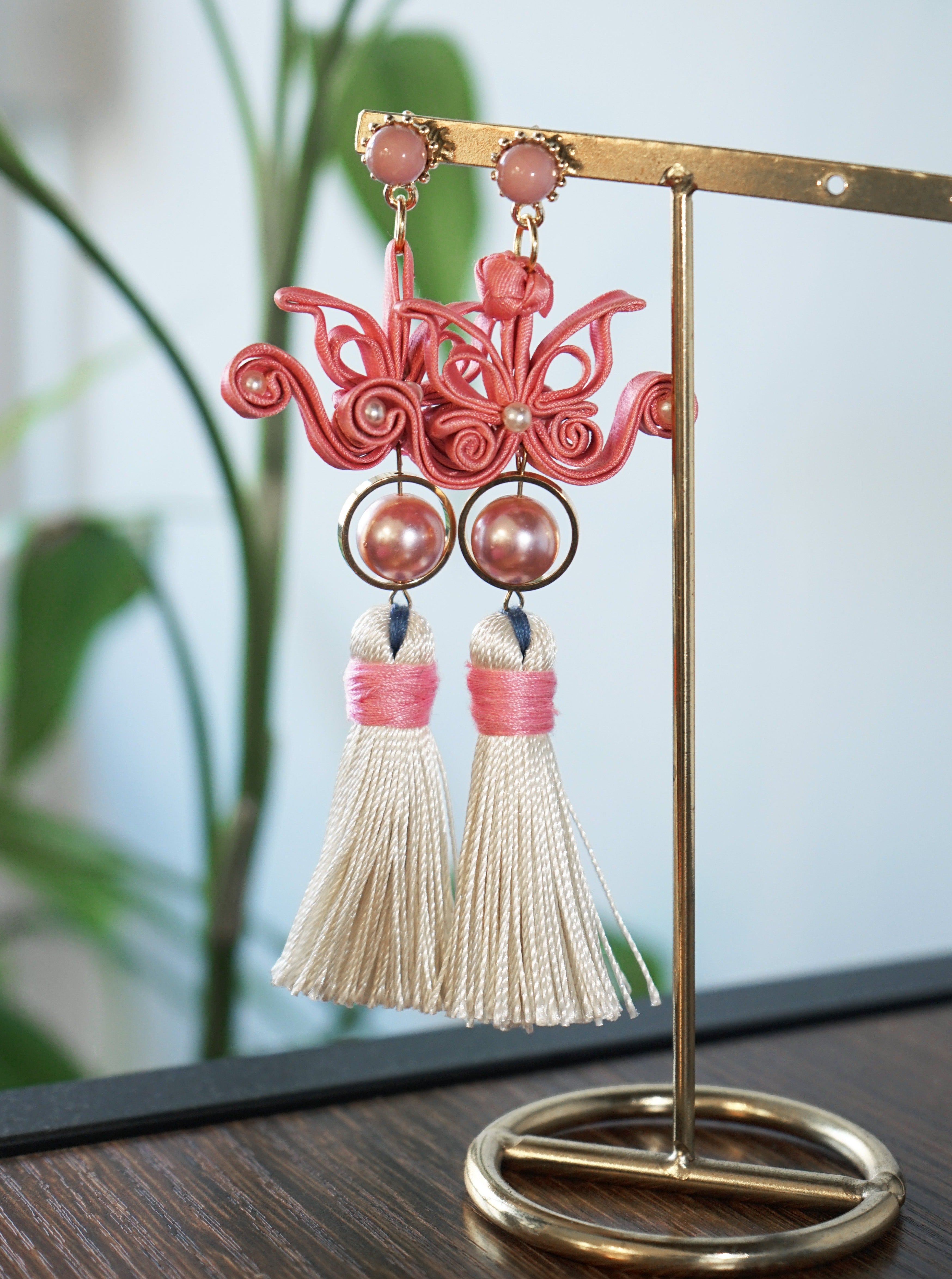 Butterfly Pankou Tassel Earrings